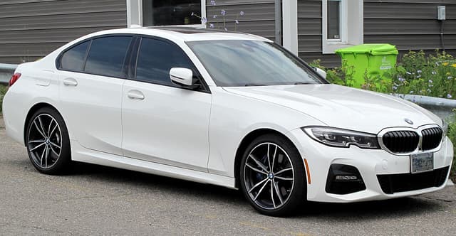 ภาพอ้างอิง 330i xDrive