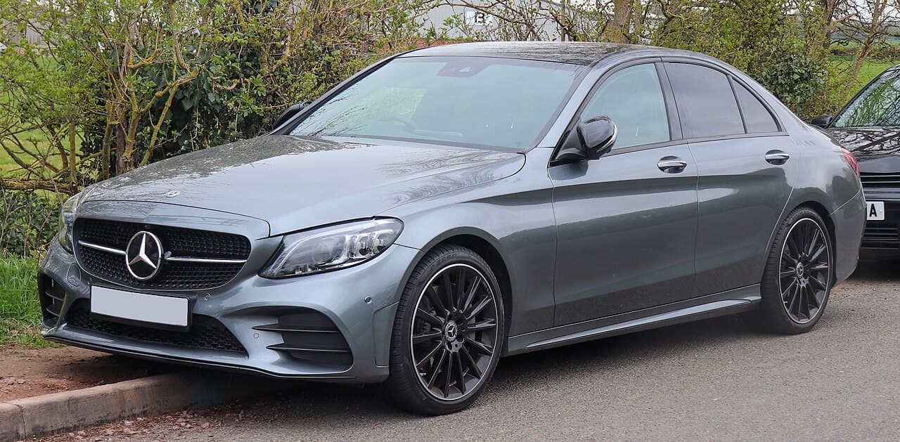 ภาพอ้างอิง Mercedes-Benz C 300 ตัวถัง Sedan ไม่ใช่รถประกาศขายจริง